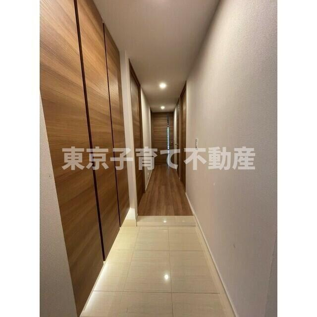 ブランズ文京護国寺の玄関