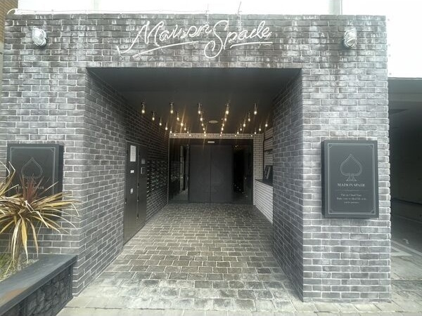 maison  spadeのエントランス