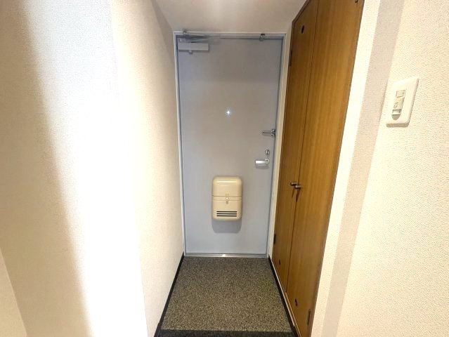 グレイス丸萬の玄関