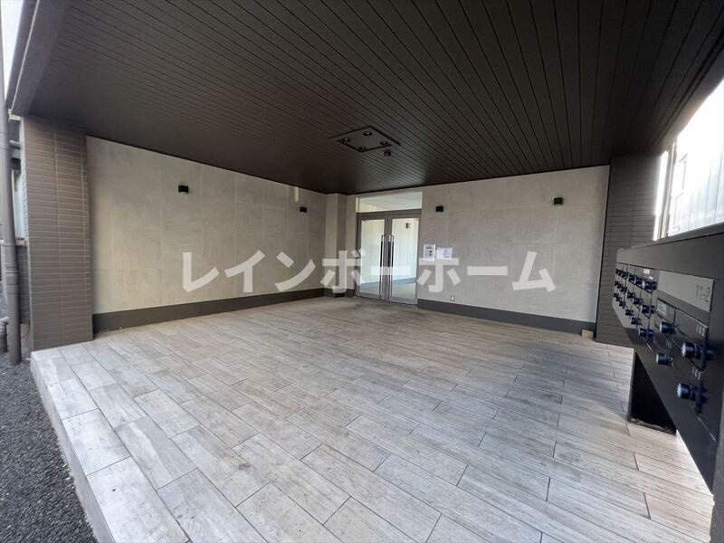 レナジア鶴ヶ島のエントランス