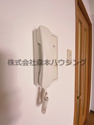 【セキュリティ】 | 　ボナールシュエット | ※同タイプ別室の写真を使用しています。
　設備内容や色調など相違がある場合は実際のお部屋の現状優先となります。