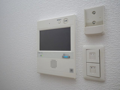 【セキュリティ】 | クローバー・グランデ昭和町 | モニター付きインターホンです