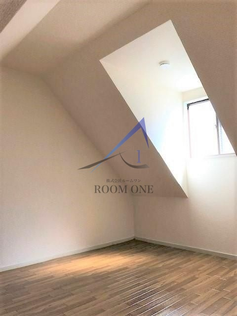 ＶＩＶＡＨＯＵＳＥ弦巻の居間・リビング|洋室のお部屋です。