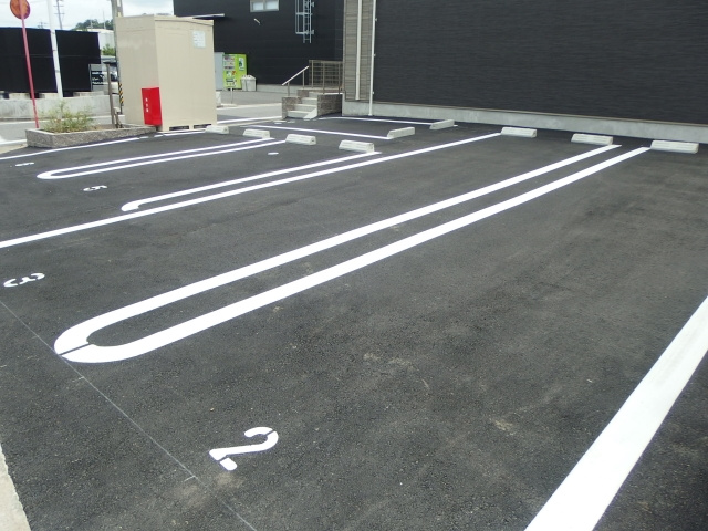 ピュアハイムの駐車場