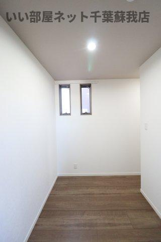 ＲＥＧＡＬＥＳＴ　松ヶ丘町の寝室|ゆとりの広さです