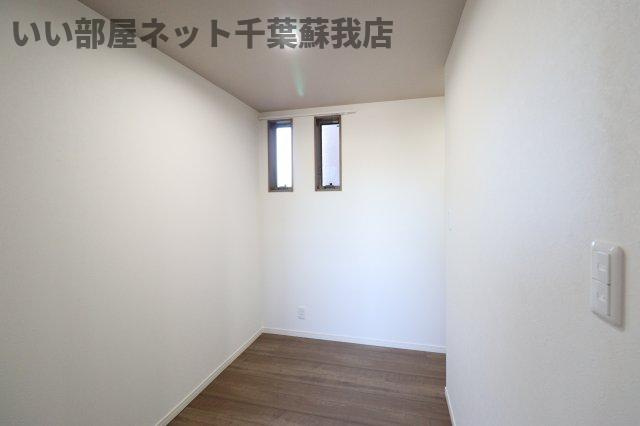 ＲＥＧＡＬＥＳＴ　松ヶ丘町の洋室|ゆったりした洋室です