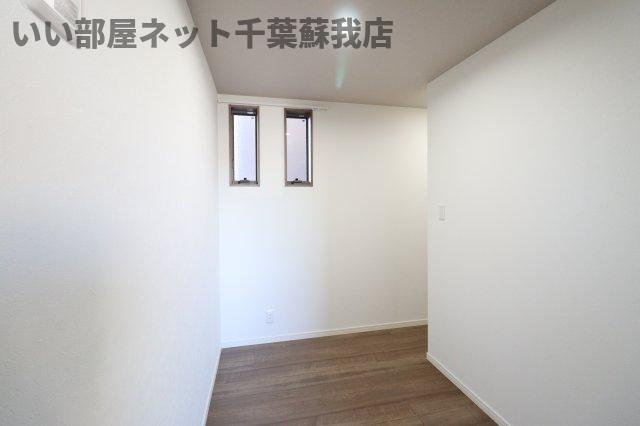 ＲＥＧＡＬＥＳＴ　松ヶ丘町の洋室|明るい洋室です
