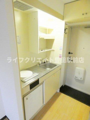 ATTビルのキッチン|※別部屋の施工写真です。