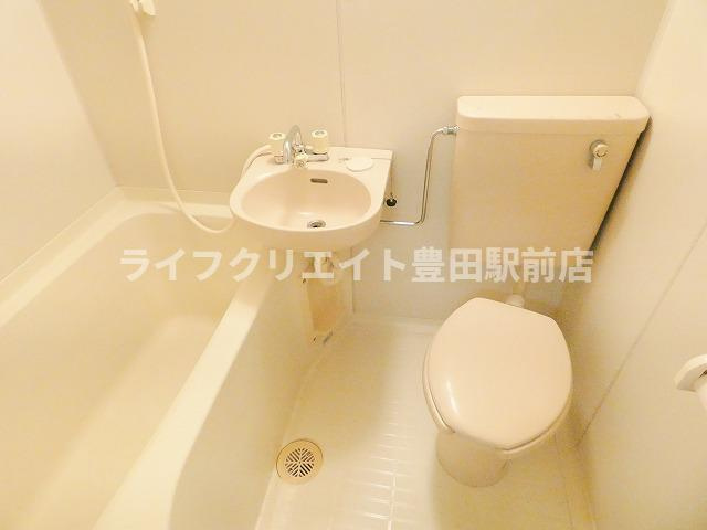 ATTビルの浴室|※別部屋の施工写真です。