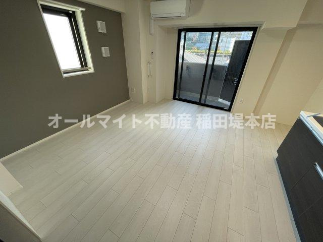 多摩市鶴牧１丁目の賃貸マンションの居間・リビング