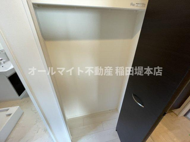 多摩市鶴牧１丁目の賃貸マンションの収納