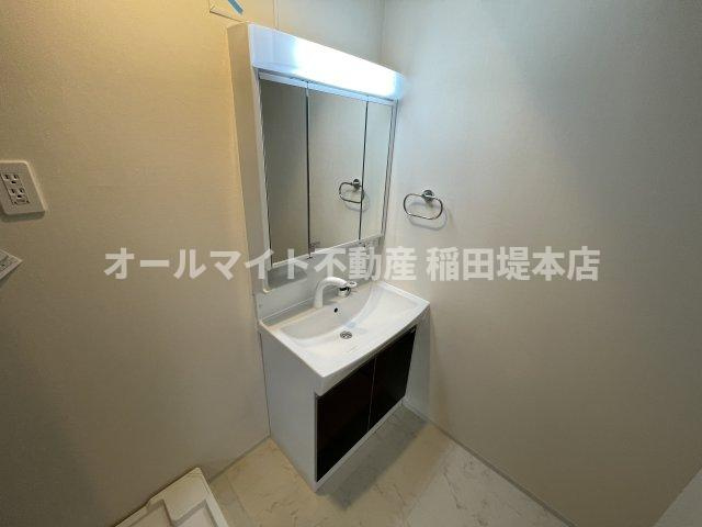 多摩市鶴牧１丁目の賃貸マンションの洗面所