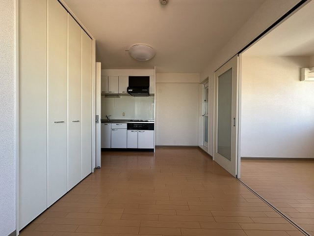 【寝室】