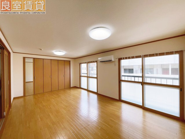 【居間・リビング】 | 峰ビル