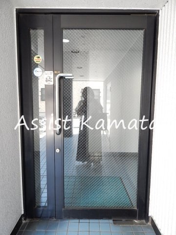 ファミールハイツのエントランス