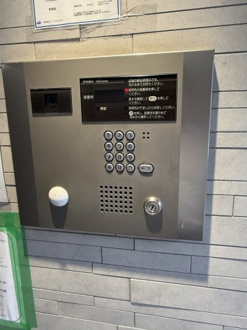 B City高田馬場alivieのエントランス