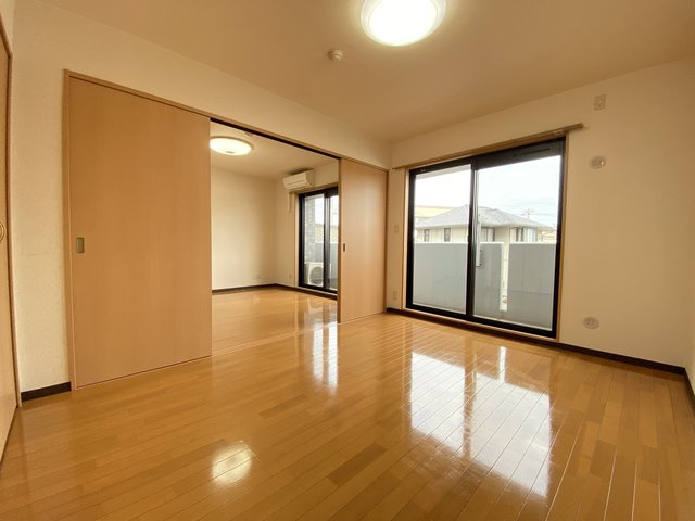 ディアコートの洋室|同物件他居室の写真です