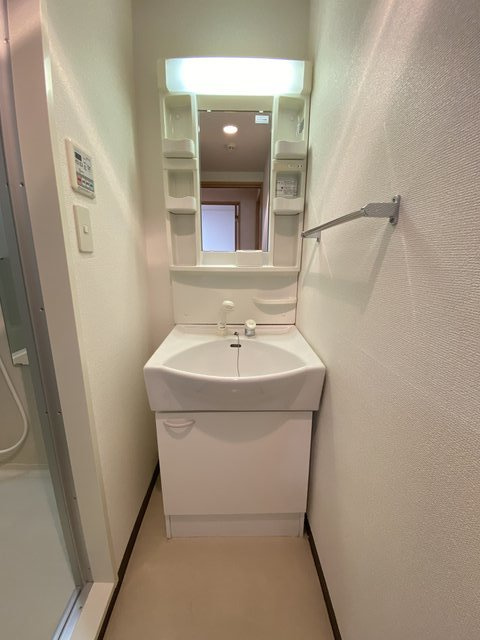 ディアコートの洗面所|同物件他居室の写真です