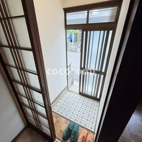 点野リノベテラスの玄関