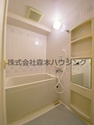 【浴室】 | 　ジョイフル寝屋川 | 落ち着いた空間のお風呂です