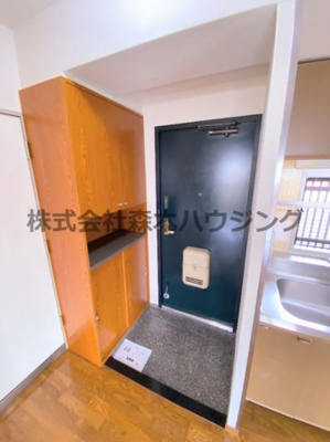 【玄関】 | 　ジョイフル寝屋川 | 落ち着いた玄関です