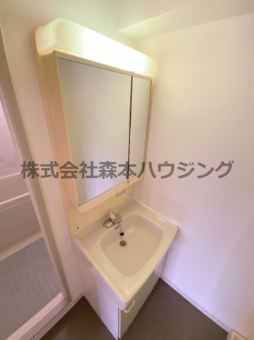 【独立洗面台】 | 　ジョイフル寝屋川 | 独立洗面台、朝の身支度には欠かせません