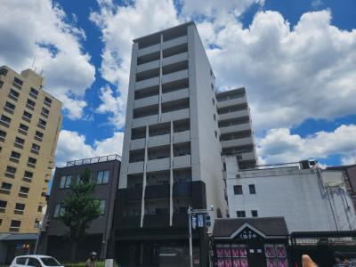 リヴェール綾堀川の外観