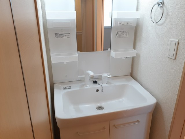 コート・ダジュール　川余郷の洗面所|洗面所
