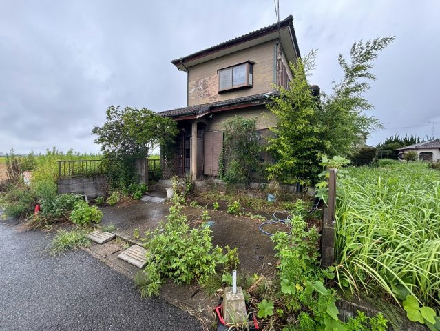 山武郡横芝光町屋形　中古戸建の外観