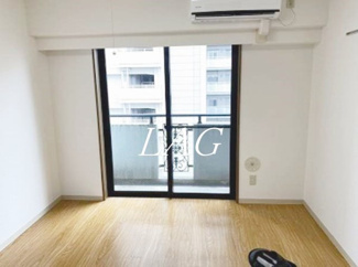 【居間・リビング】 | グリフィン川崎・西口弐番館 | 洋室のお部屋です。