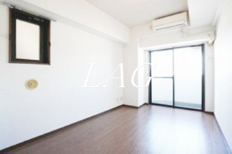 【居間・リビング】 | ロイヤルアメニティー白金 | 洋室のお部屋です。