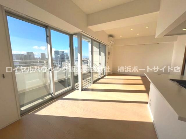 コットンハーバータワーズシーウェストの画像