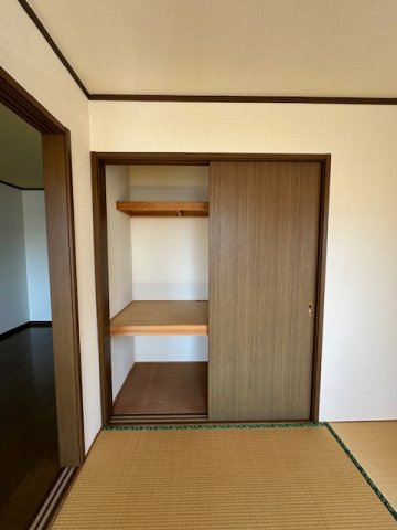 ホワイトベースBの収納