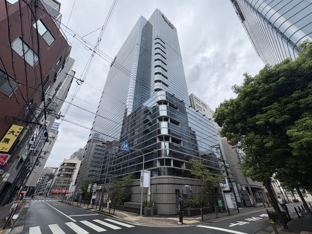 若杉センタービル本館の外観