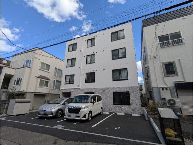 札幌市中央区北十二条西１５丁目の賃貸マンション