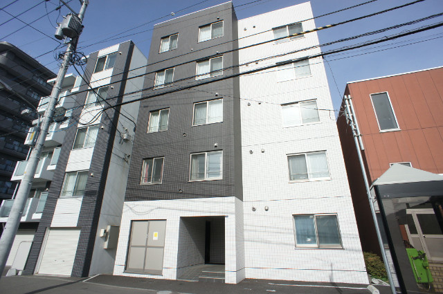 コローレ中の島