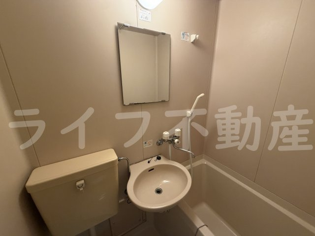 ハイマンマンションの洗面所|広い洗面スペース