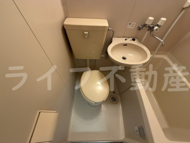 ハイマンマンションのトイレ|ゆったりとした空間のトイレです