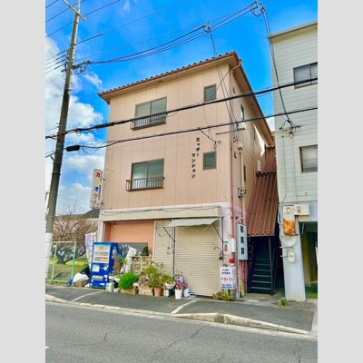 【エントランス】 | ミッチーマンション | https://file.realnetpro.com/photo/0027751/building/x-large/b0001712202177438000802.jpg?1782619237