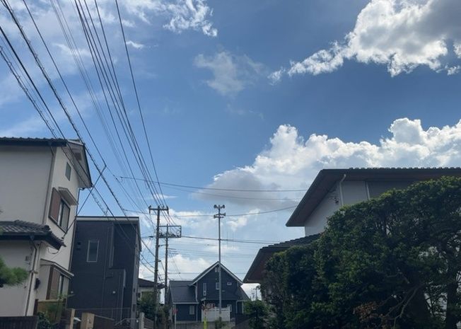 【展望】 | 眺望を気にして物件を探す場合、前面に建物が建っていないか現地で確認しましょう！前面に建物があると景色はもちろん、日当たりや風通しにも影響が出てきます。住んだ時のことを想像しながら現地見学をしましょう。