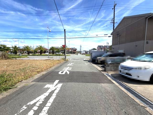 【前面道路含む現地写真】の画像