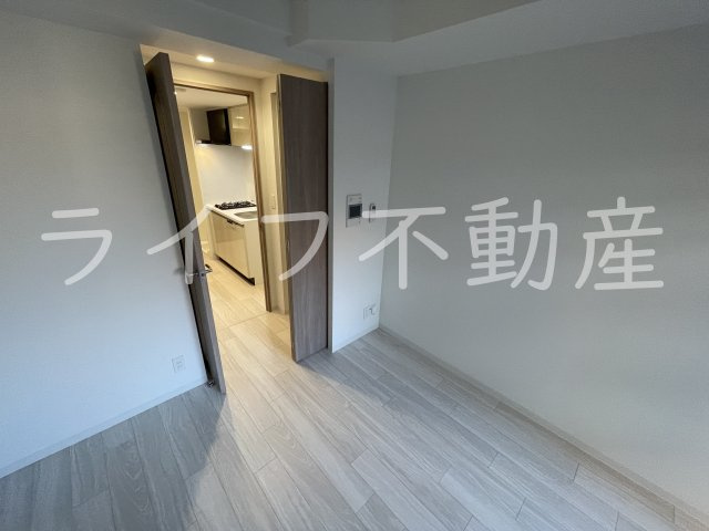 アドバンス大阪リーヴァの内装|明るい色調の室内です