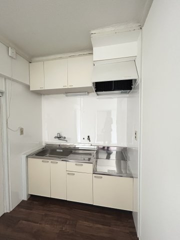 神戸市中央区中島通３丁目の賃貸マンションのキッチン
