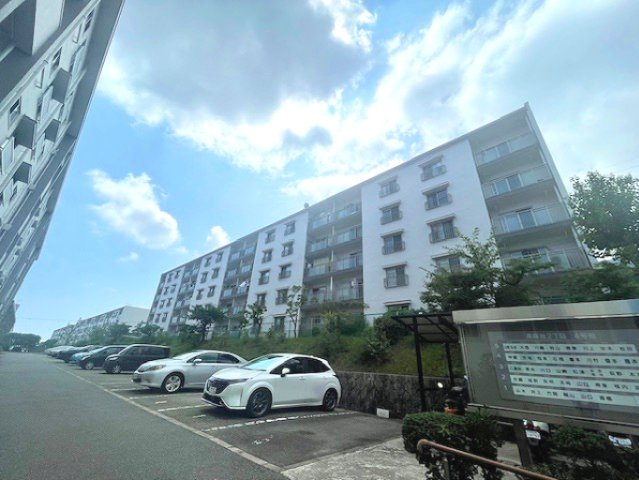神戸市東灘区渦森台２丁目の賃貸マンションの外観