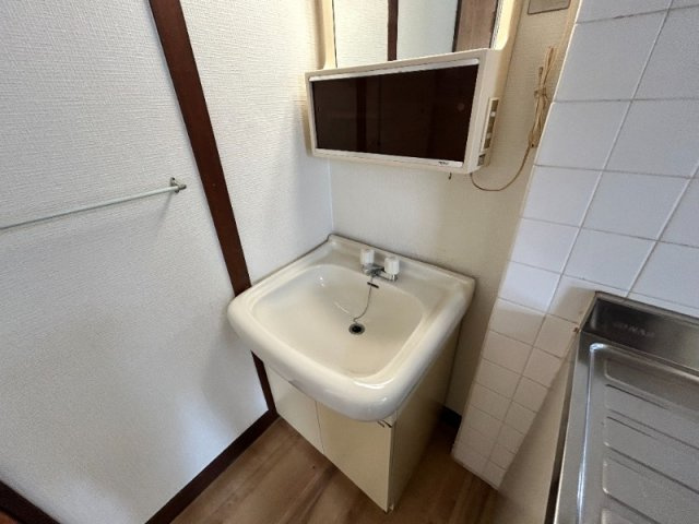 神戸市灘区篠原北町１丁目の賃貸マンションの洗面所