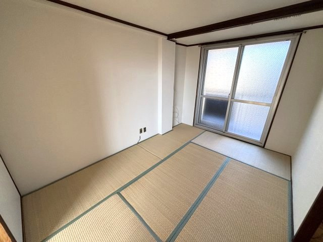 神戸市灘区篠原北町１丁目の賃貸マンションの居間・リビング