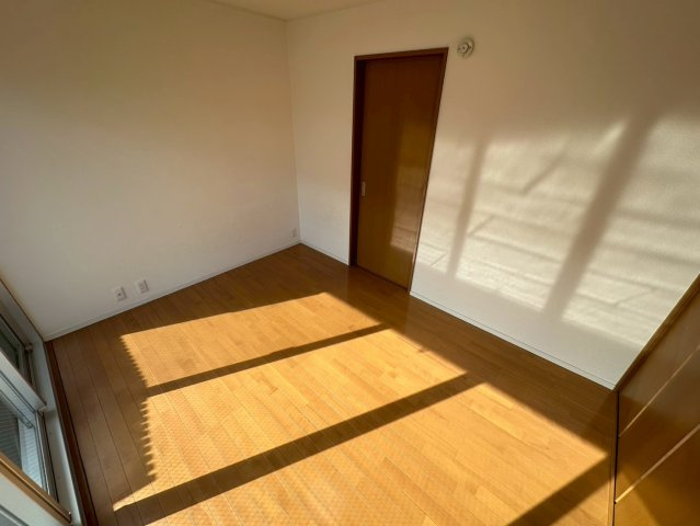 神戸市灘区八幡町３丁目の賃貸マンションの居間・リビング