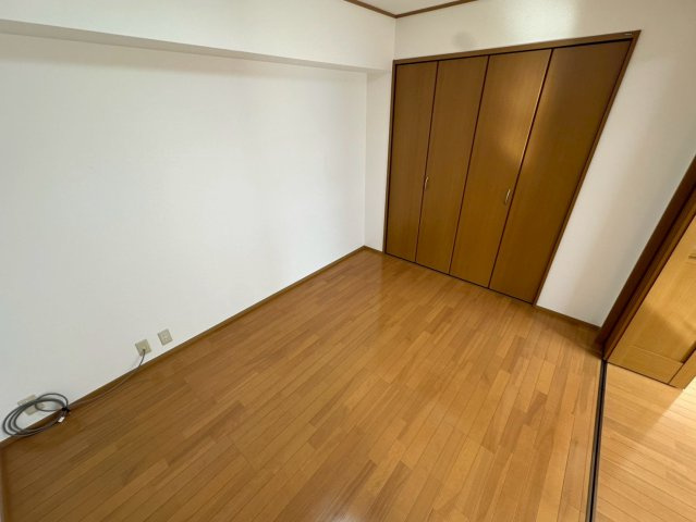 神戸市灘区八幡町３丁目の賃貸マンションの居間・リビング
