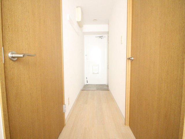 神戸市灘区船寺通１丁目の賃貸マンションの玄関