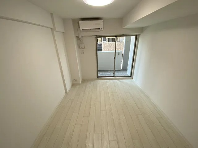 神戸市中央区日暮通１丁目の賃貸マンションの居間・リビング